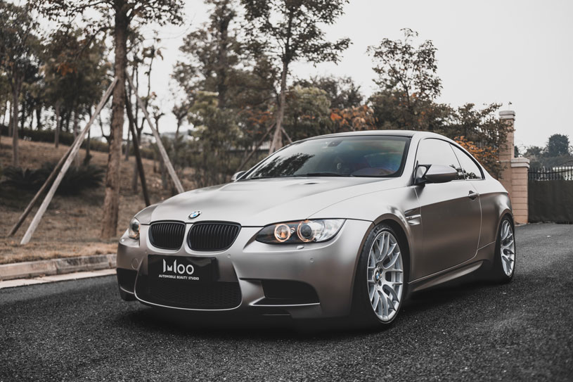 宝马 M3 E92 战斗灰