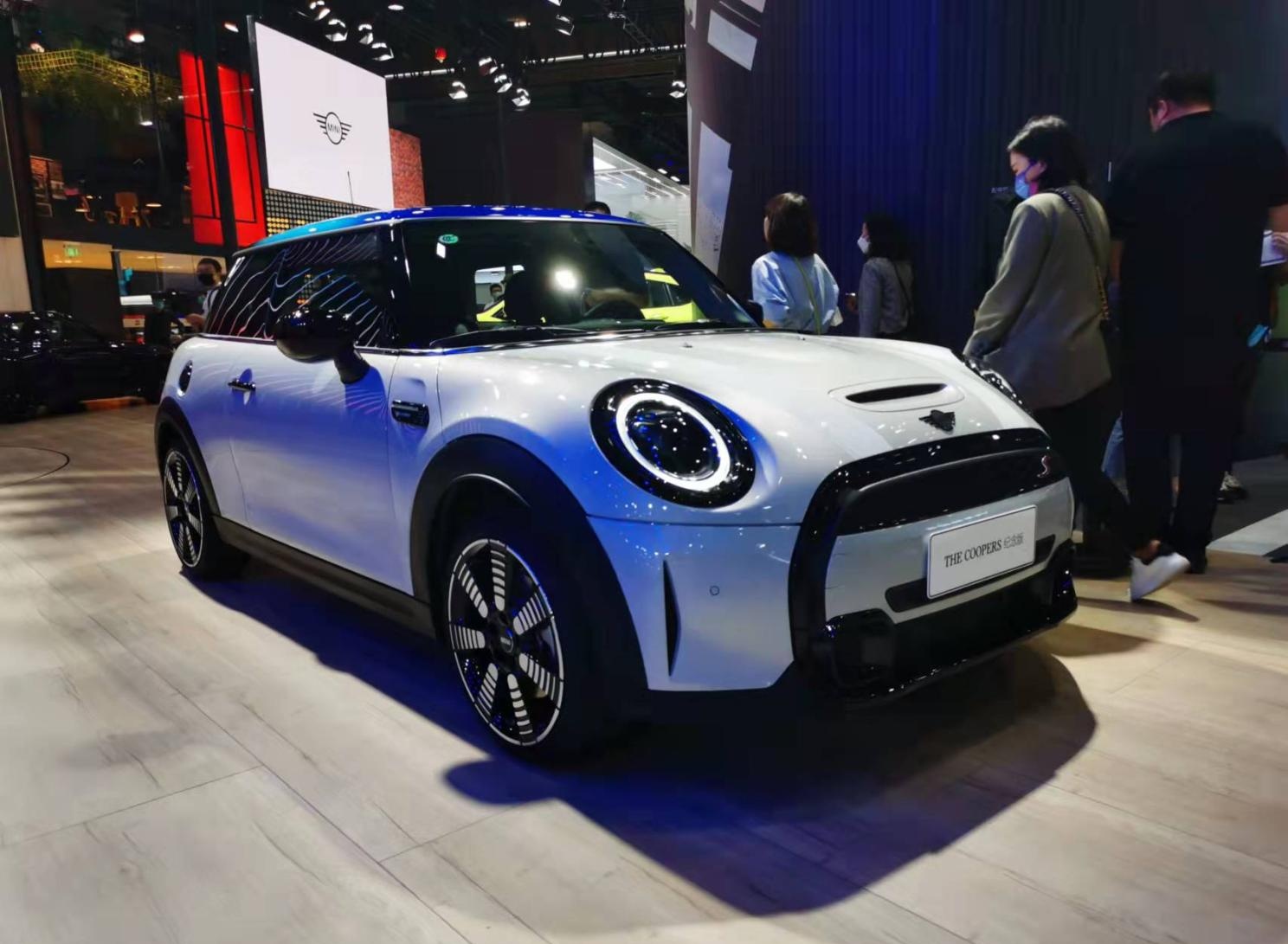 南宁汽车贴膜-MINI The Coopers首发