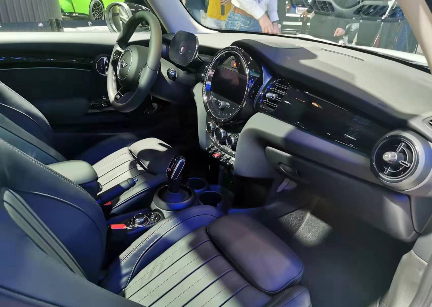 南宁汽车贴膜-MINI The Coopers首发