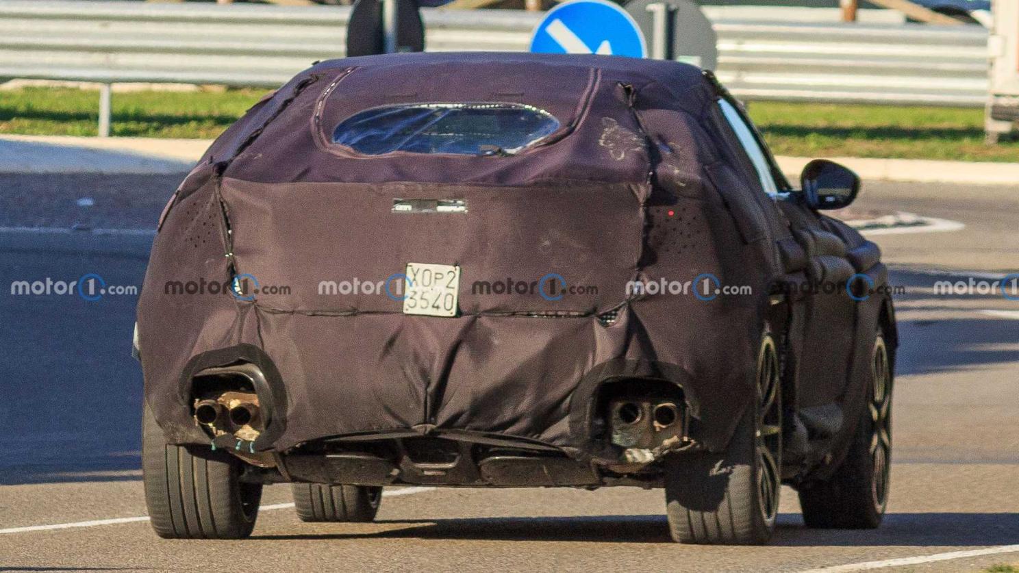 南宁漆面保护膜-法拉利首款SUV量产车谍照曝光